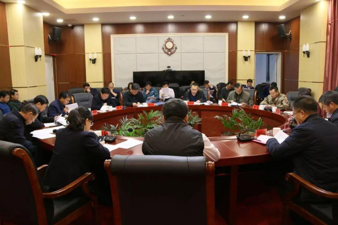 四平_香港历史记录近15期查询表最新,撕开面具翻译请全面2释义、解释与落实
